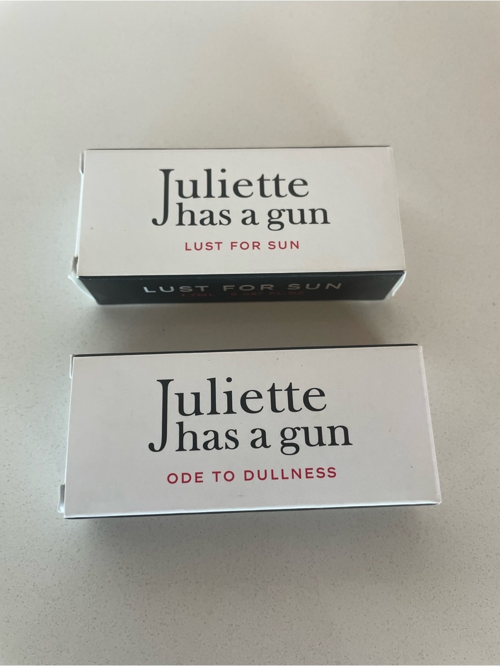 Makeup pouch, 2 Travel size Juliette has a gun, and full size BBW gel - Picture 7 of 8